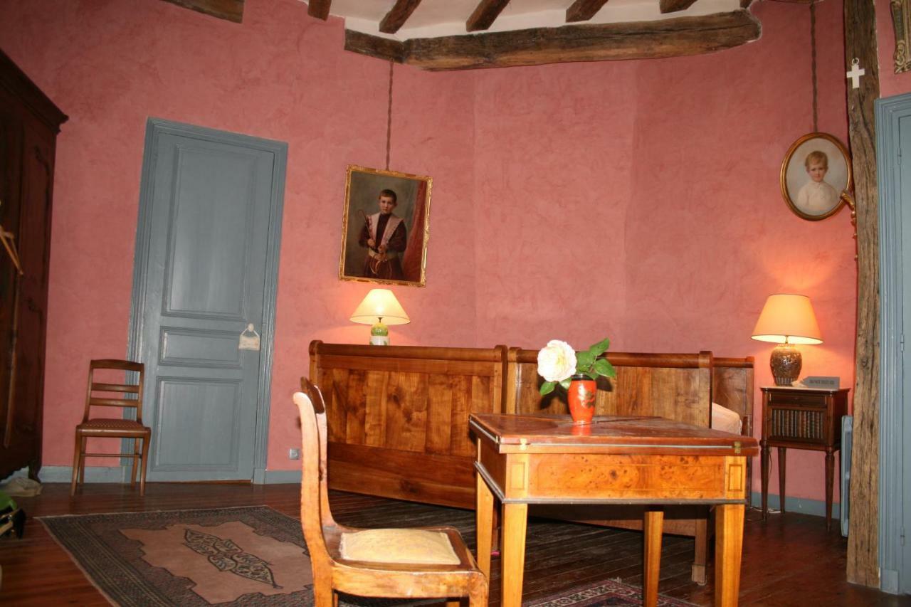 Roiffé Chateau De La Roche Martel Bed & Breakfast エクステリア 写真